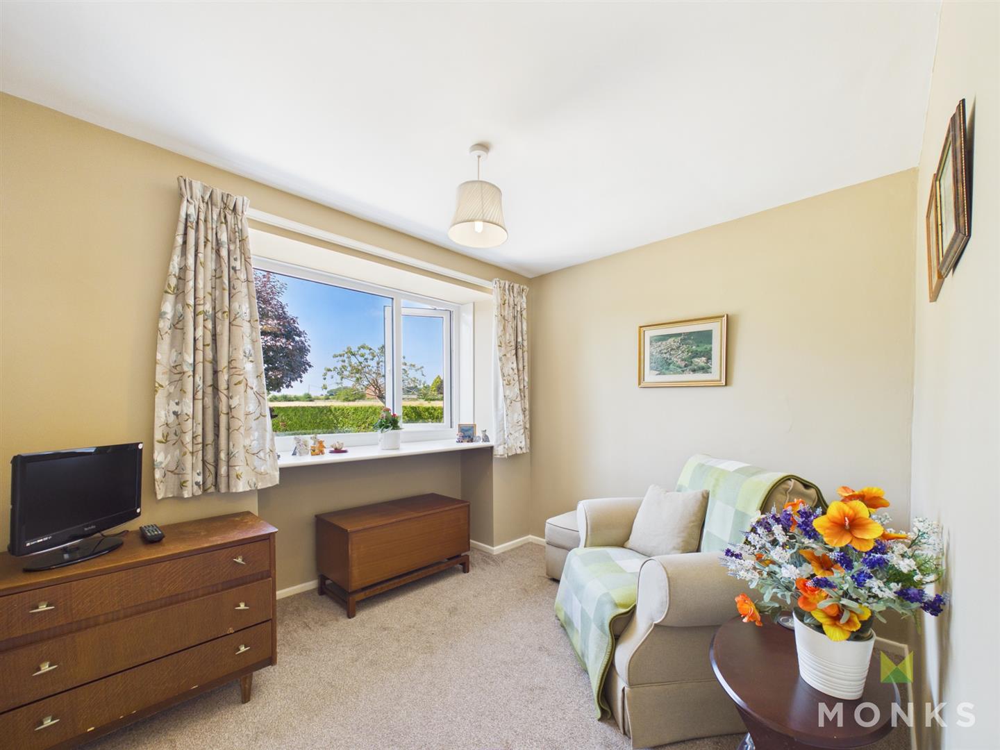 84 Trentham Road, Shrewsbury, SY4 5HW For Sale
